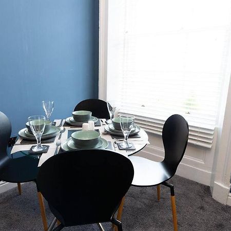 Lavish 2Bed Apartment In The Heart Of Birkenhead Exterior foto